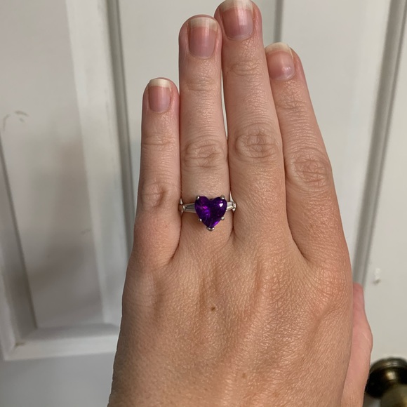 Amethyst Heart Ring - Picture 4 of 5